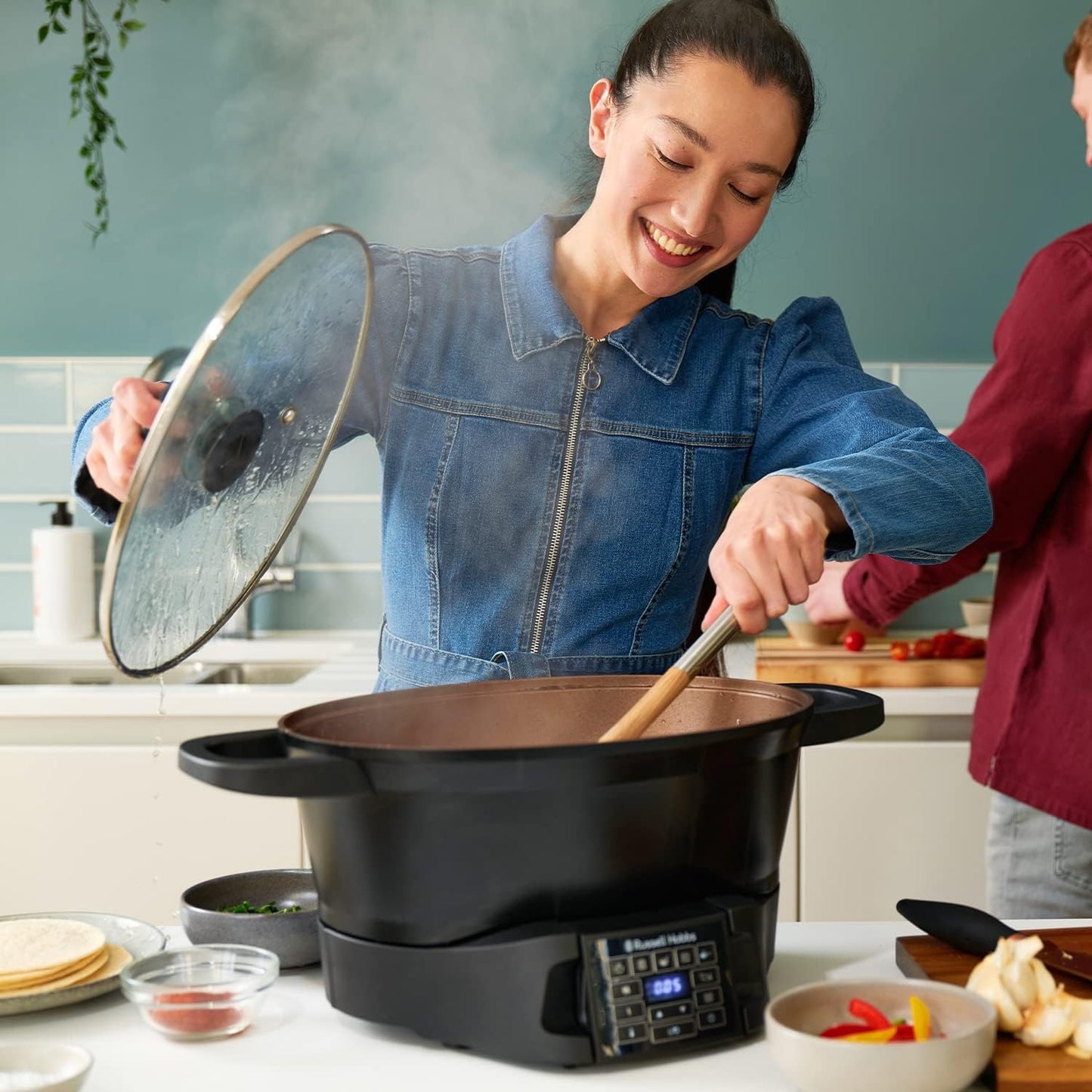 Russell Hobbs Good-to-Go 6.5L Electric Multicooker – 8-in-1, Cast Aluminium, Digital, Glass Lid, 750W